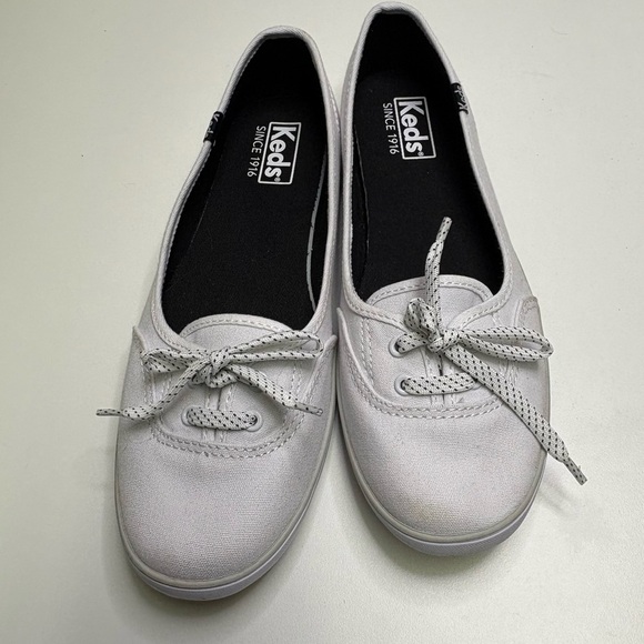 Keds Women’s 7 T-Cup Teacup CVO Pumps White Canvas Mini Sneakers Rubber Outsole - Picture 1 of 11
